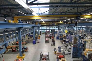 Vue sur le hall de production de l'entreprise NedTrain Componenten, qui assure la maintenance des trans auxi Pays-Bas
