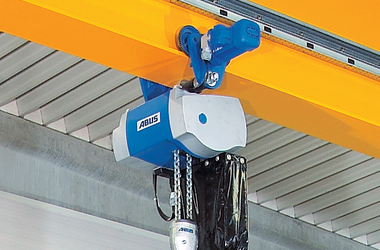 Gros plan sur le palan à chaîne ABUS ABUCompact GM8 dans l'entreprise Mosca